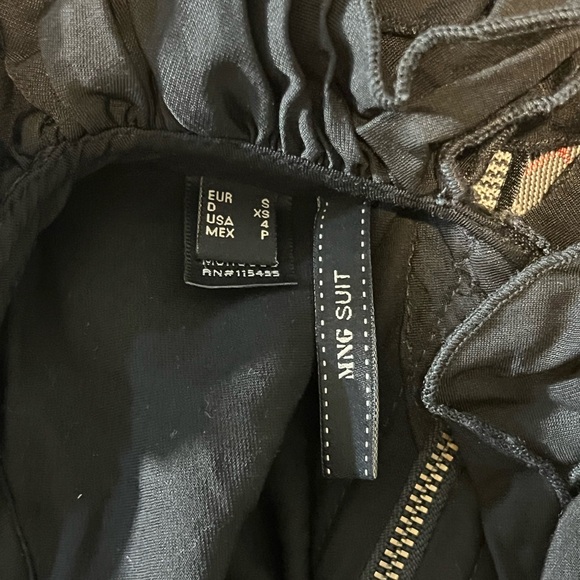 Elegant Black Ruffle Dress - Picture 3 of 8